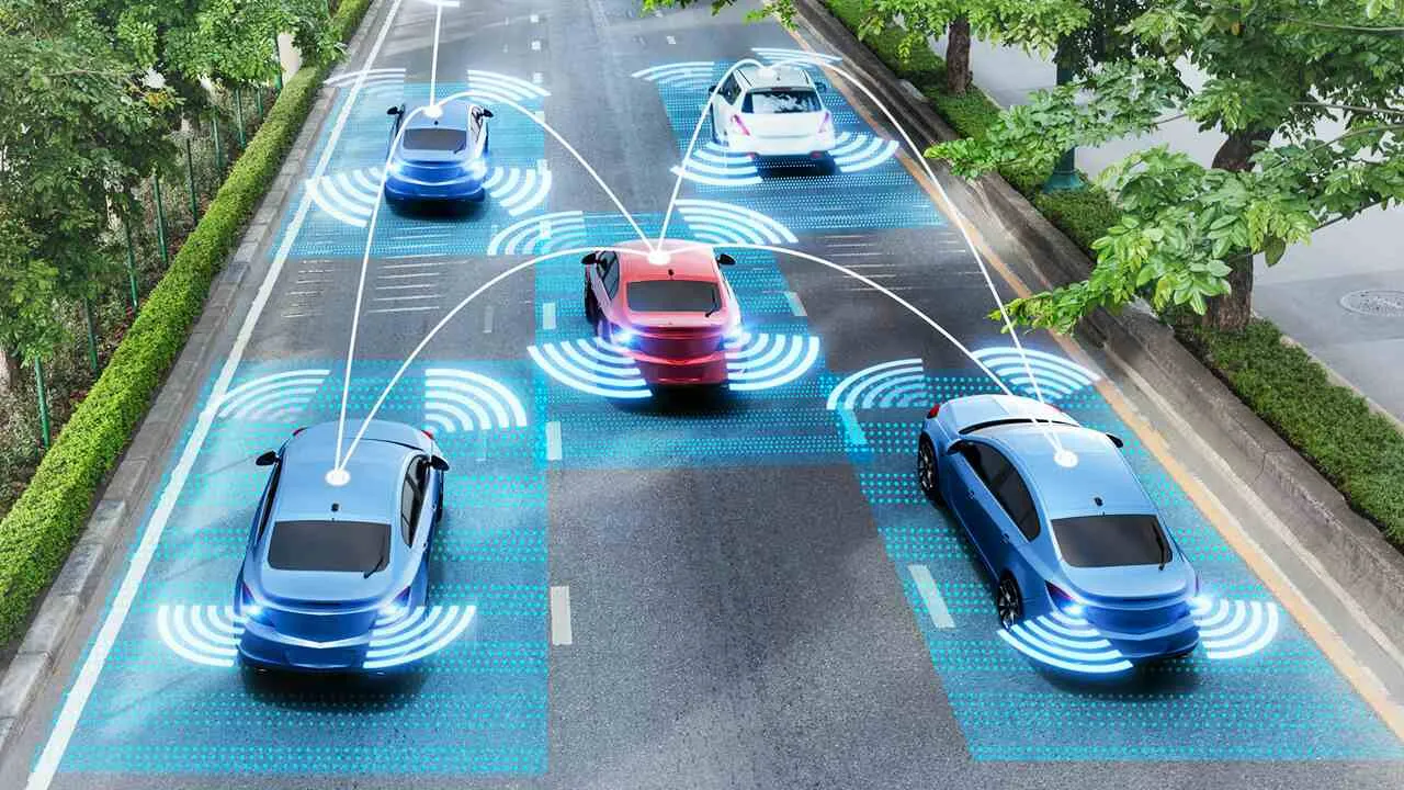 بررسی سیستم‌های کمک‌راننده جدید (ADAS)