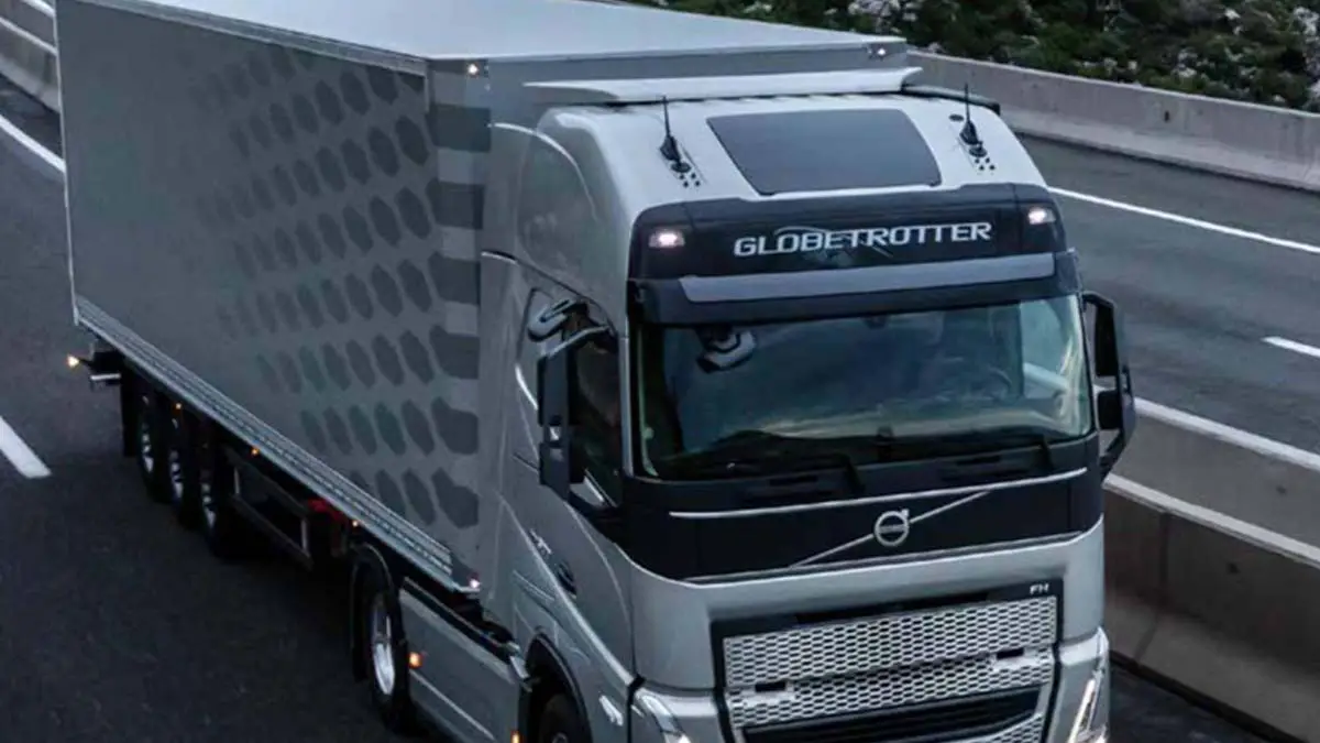 فناوری I-Roll ولوو چیست؟ 5 راز کاهش مصرف سوخت کامیون در سرعت بالا