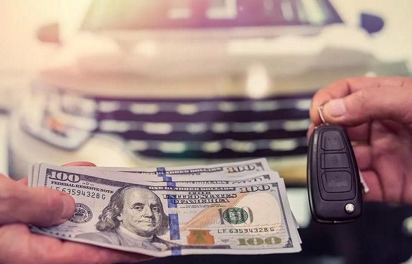 عبور دلار از ۱۴۲ هزار تومان؛ بازار خودرو در وضعیت توقف کامل