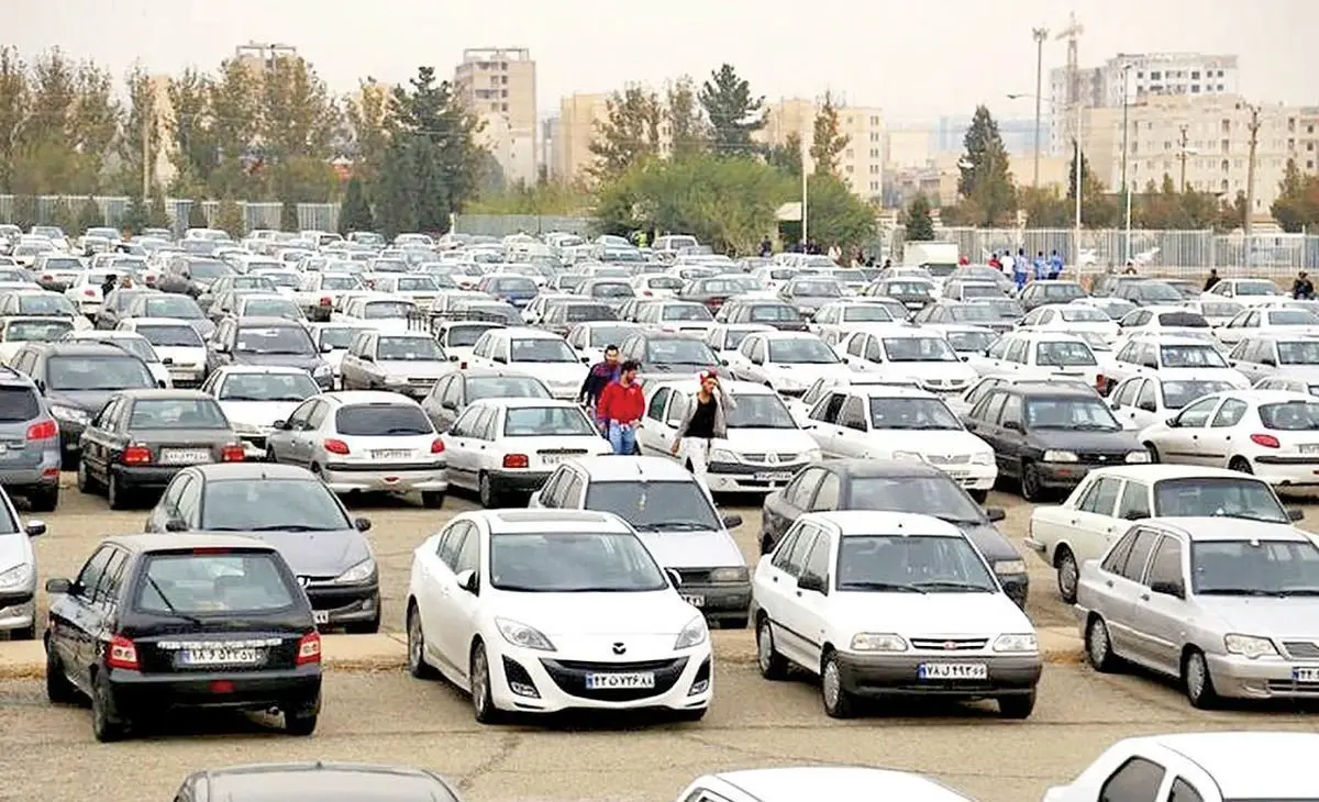 قیمت خودرو رو به افزایش/ تصمیم خریداران در روزهای اول زمستان چیست؟