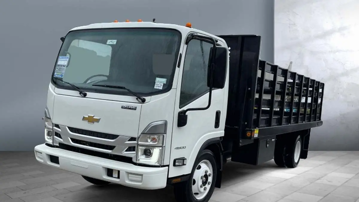 5 ویژگی کامیون شورلت LCF بنزینی؛ بررسی فنی و ظاهری | موج خودرو